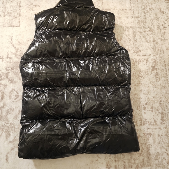 Reason Shiny Black Puffer Vest M - Picture 2 of 3